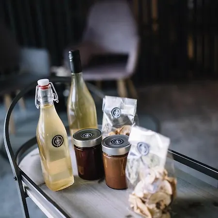 Daire Hallinger Am Waidmannhof *